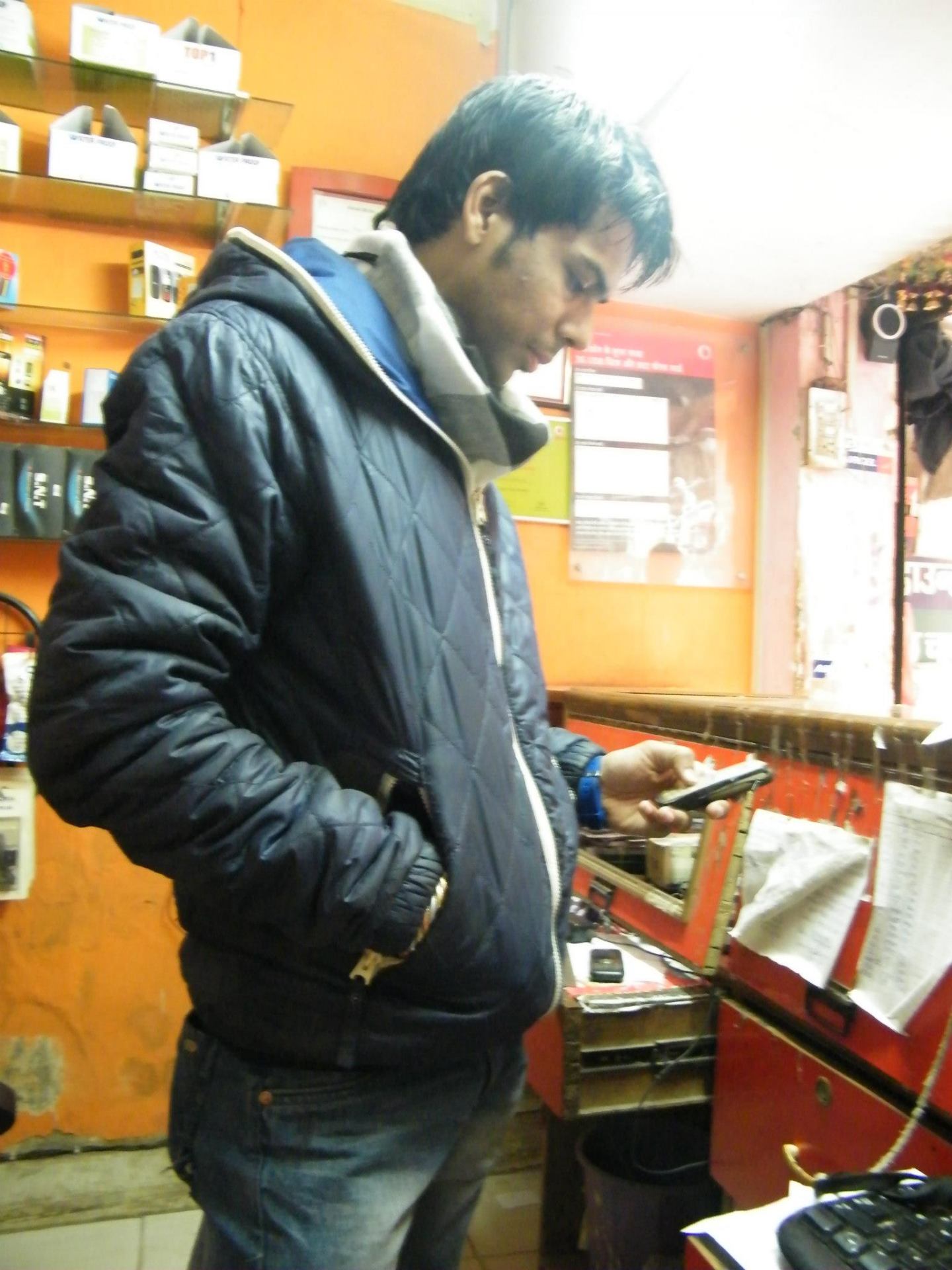 2016 — iPhones arrive in Delhi